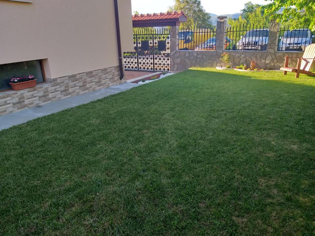 Къща За Гости Демика Sapareva Banya Exterior photo